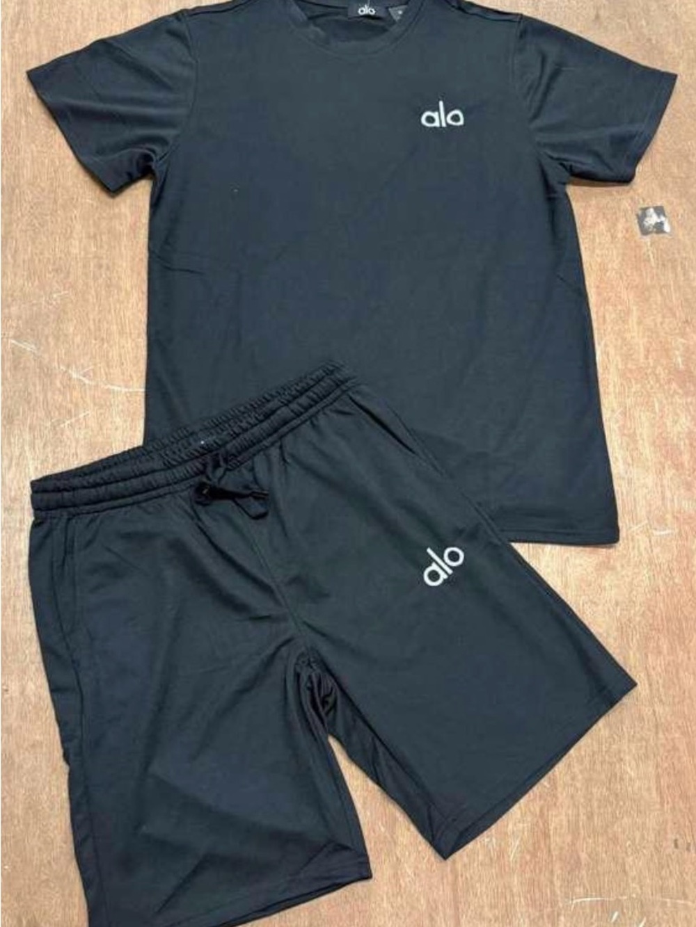 ALO Yoga Men’s Black Athletic Shorts
